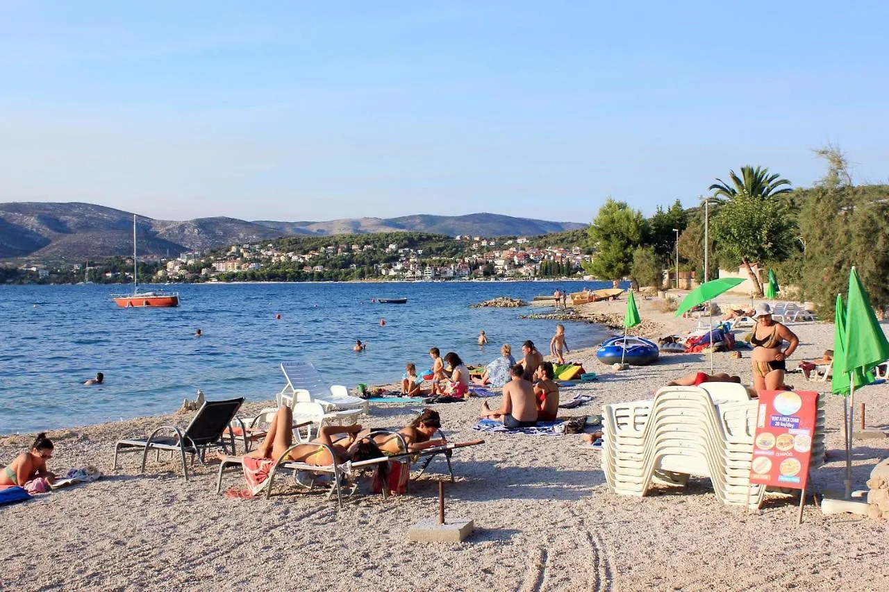 Apartment Okrug Gornji 8440C Trogir