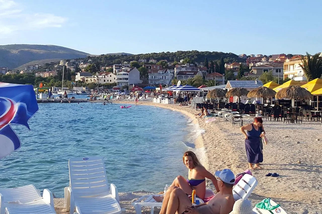 Apartment Okrug Gornji 8440C Trogir